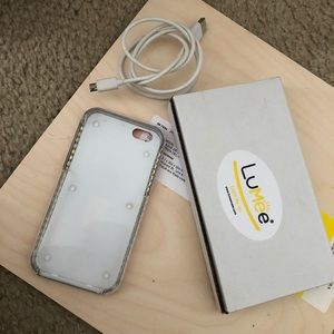 Lumee Light Case for iPhone 6S.